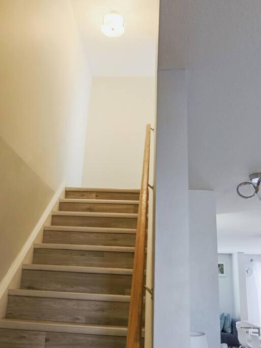 Kitchener-Waterloo Cozy Houseヴィラ エクステリア 写真