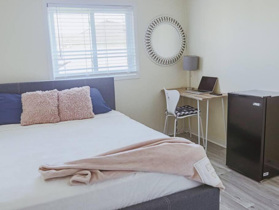 Kitchener-Waterloo Cozy Houseヴィラ エクステリア 写真