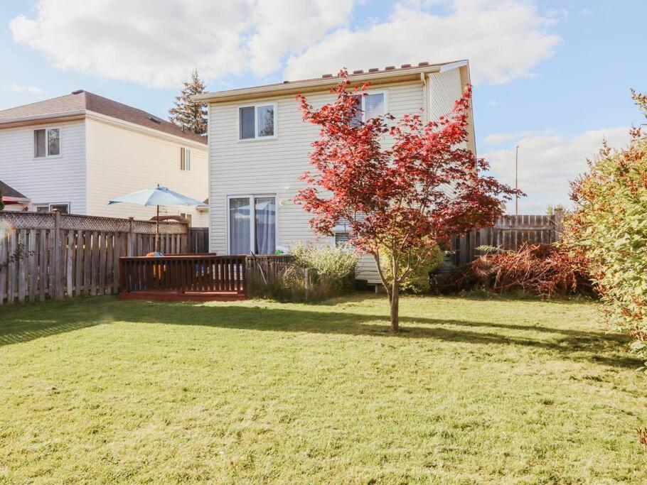Kitchener-Waterloo Cozy Houseヴィラ エクステリア 写真